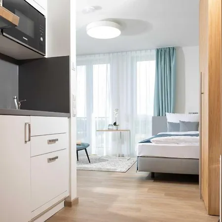 Nino-boardinghouse 13 Apartment *